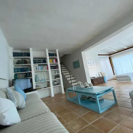 Villa Monica Villa *